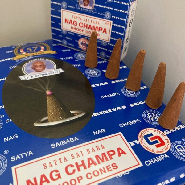 Nag Champa Backflow kegels vooraanzicht